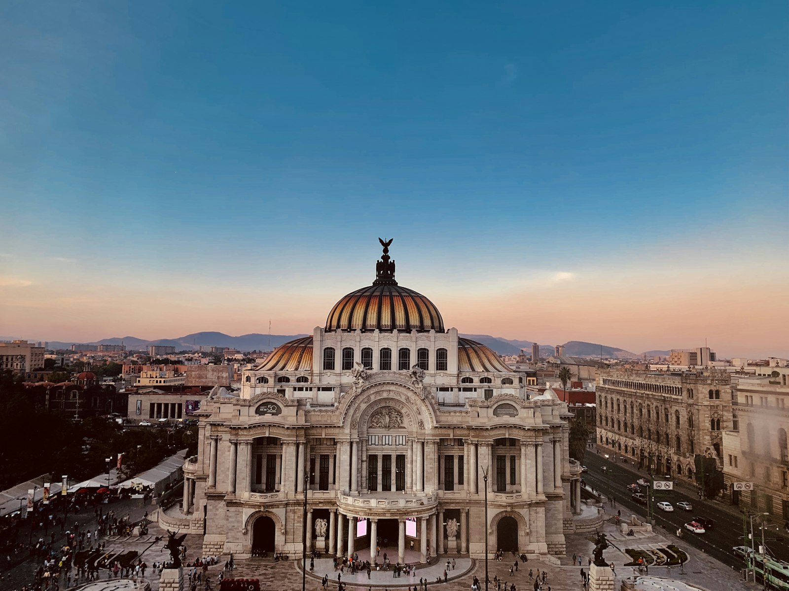 NuMundo Ventures y Nascent VC buscan a las 100 startups de México. El anuncio no dice si alguna invertirá en ellas
